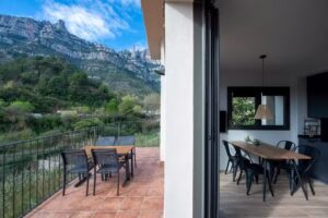 Agulles Montserrat Apartaments turístics