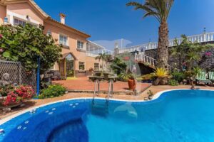 Apartamentos Los Delfines