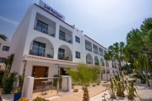 Apartamentos Sal Rossa