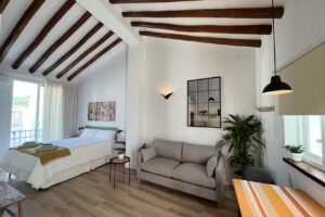ATROE APARTMENT