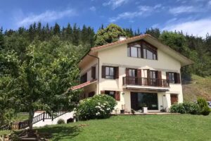 B&B Eguzkitza