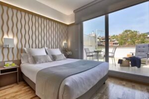 Bonanova Suite Hotel