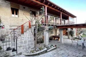 Casa Brués