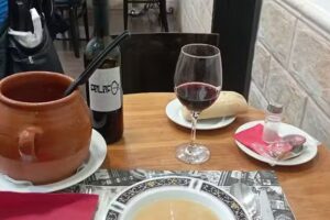 Casa Rural “La Laguna”.