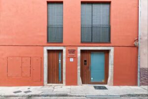 Hotel can bo de pau