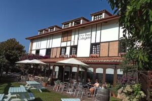 HOTEL COLEGIATA