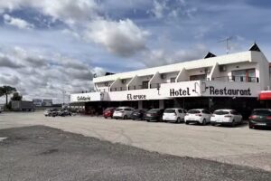 Hotel El Cruce