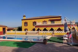 Hotel El Enganche