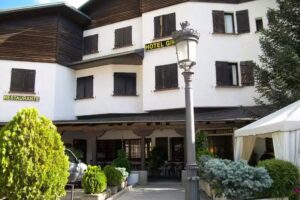 Hotel Giral