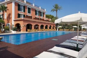 Hotel Les Rotes