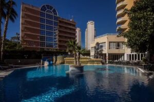 Hotel Medsur Alone