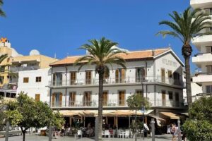 HOTEL PORTMANY · HOTEL P