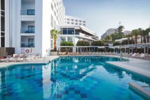 Hotel Riu Monica