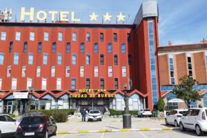 HOTEL SALIDA 2