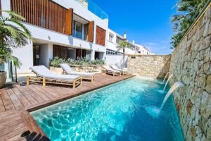 S’Estancia Suites