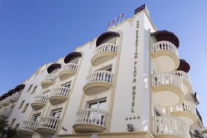 Sitges Playa by URH