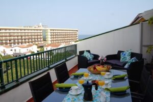 Sunny Lets La Cala