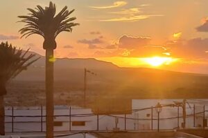 Sunset House Soo