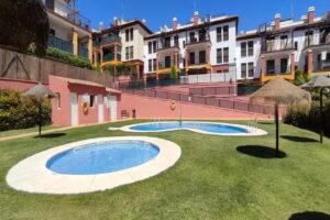 Villa en España con piscina privada- Belvilla by Oyo